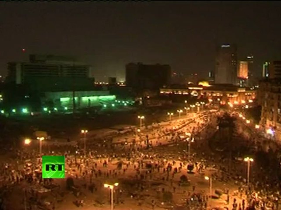 Cairo clashes video: Egypt riot cops fire tear gas, rubber bullets