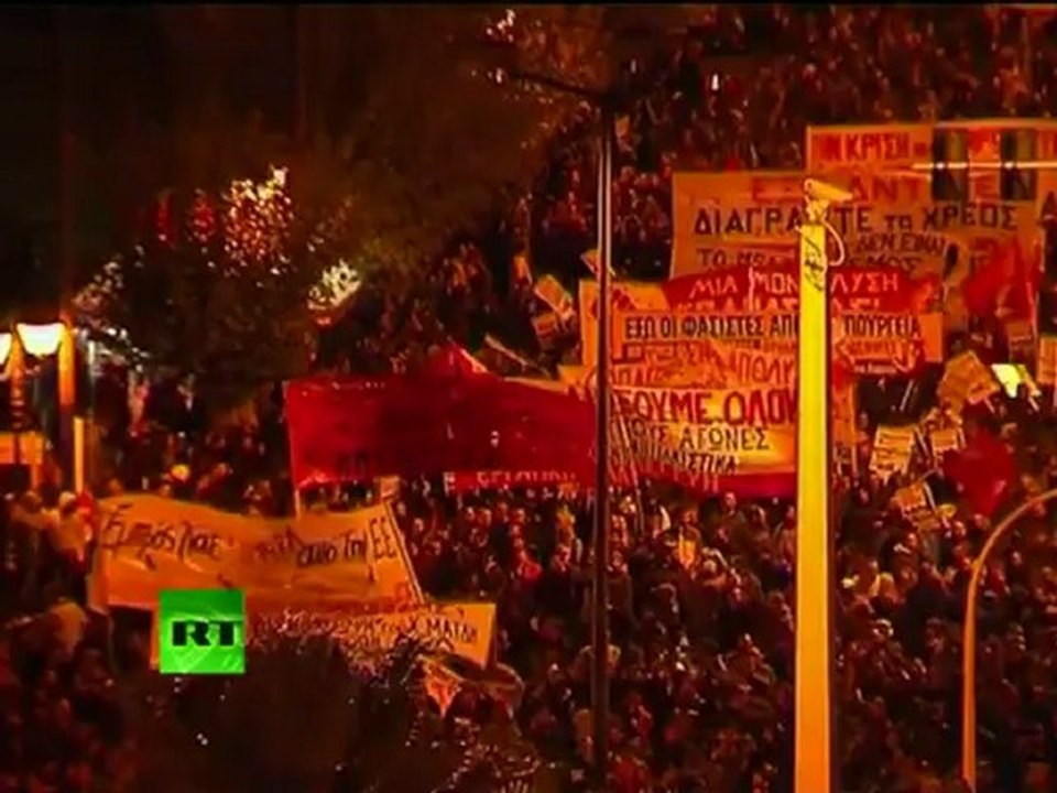 Greece battles video: Clashes, firebombs as thousands march in Athens