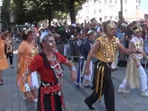 LE DEFILE 2012 TOUS LES GROUPES