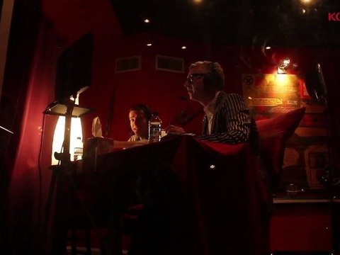 PES 2013 - Commentateurs : Grégoire Margotton et Darren Tulett