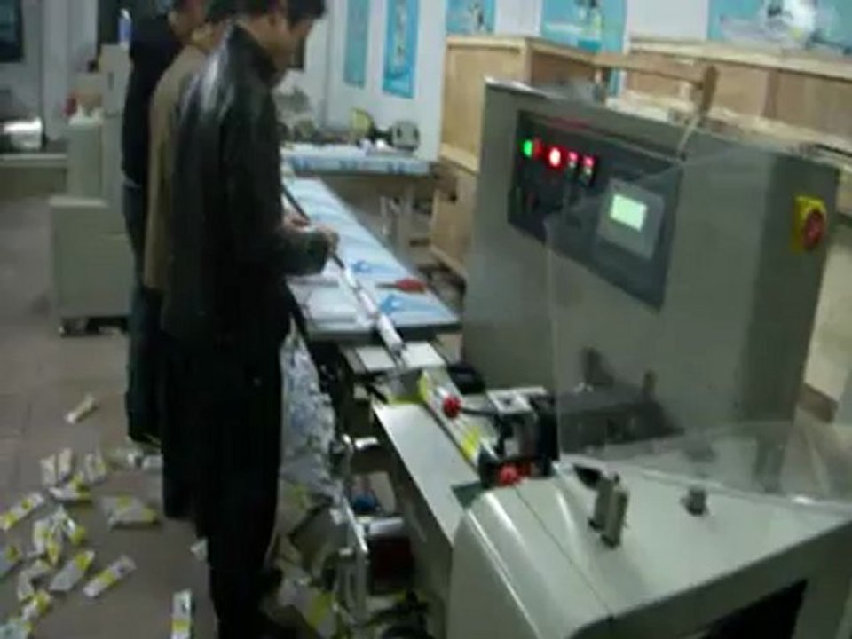 Wet Towel Wrapping Machine