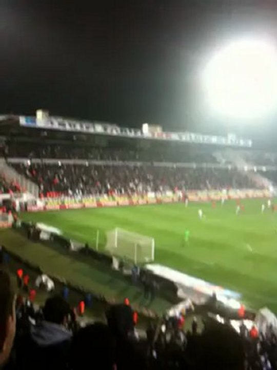 Çarşı Yağmurlu Bir Günde Görmüştüm Seni