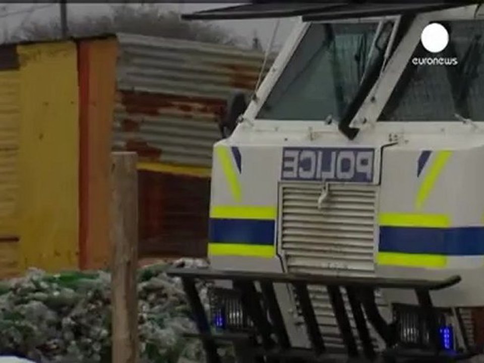 South African police enter miners' camps