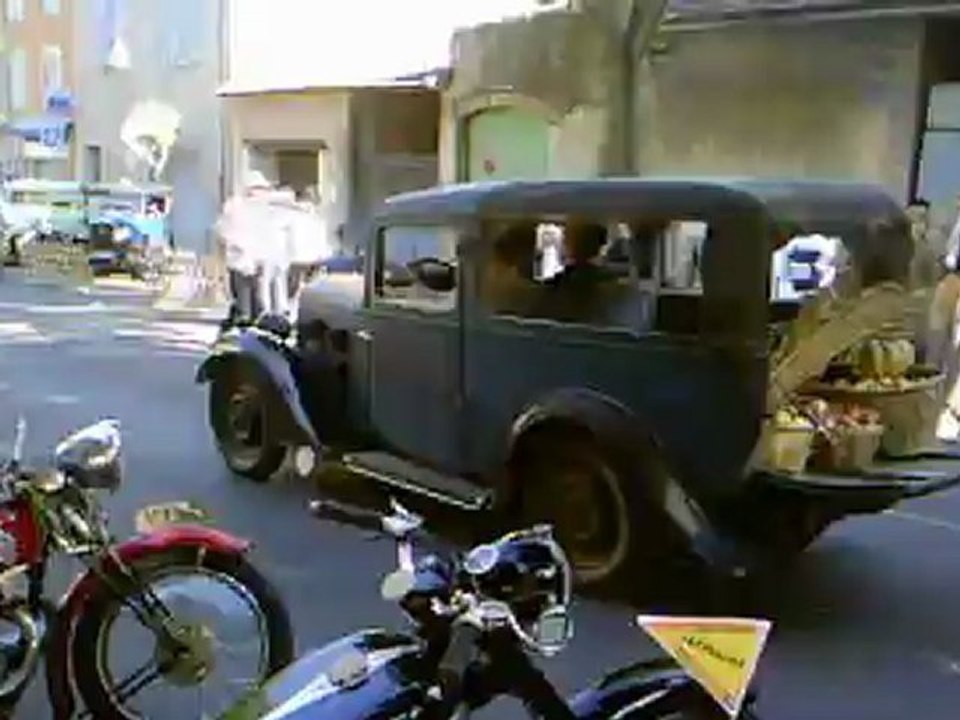 Motos est Voitures Anciennes à Pernes Les Fontaines 15 Septembre 2012
