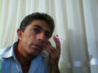 Güler Duman Gezsem De Dünyanaın Dört Bucağını