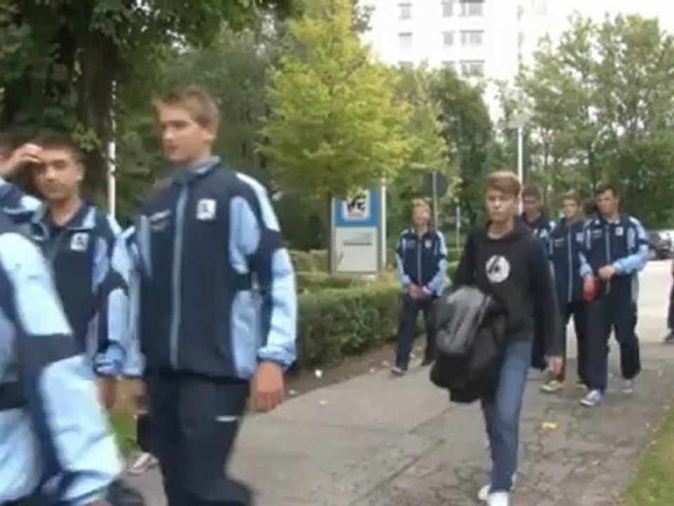 'Löwenprofis zum Anfassen' - 1860 München lädt ein