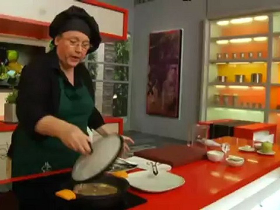 Filets de pollastre amb poma i salsa de canyella