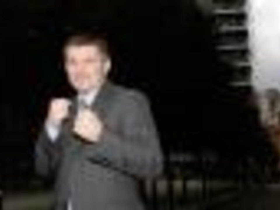 Leach warns Hatton: Boxing comebacks rarely end well