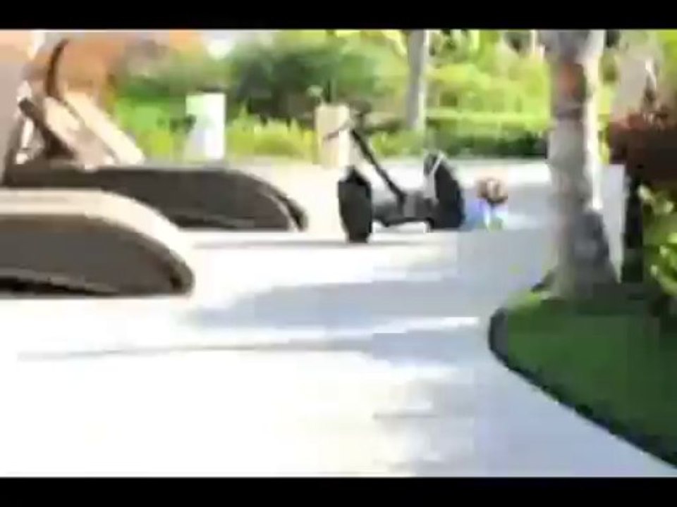Segway falls and crashes