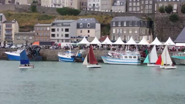 Voiles de travail : la régate des canots chausiais attire les foules ! (vidéo)