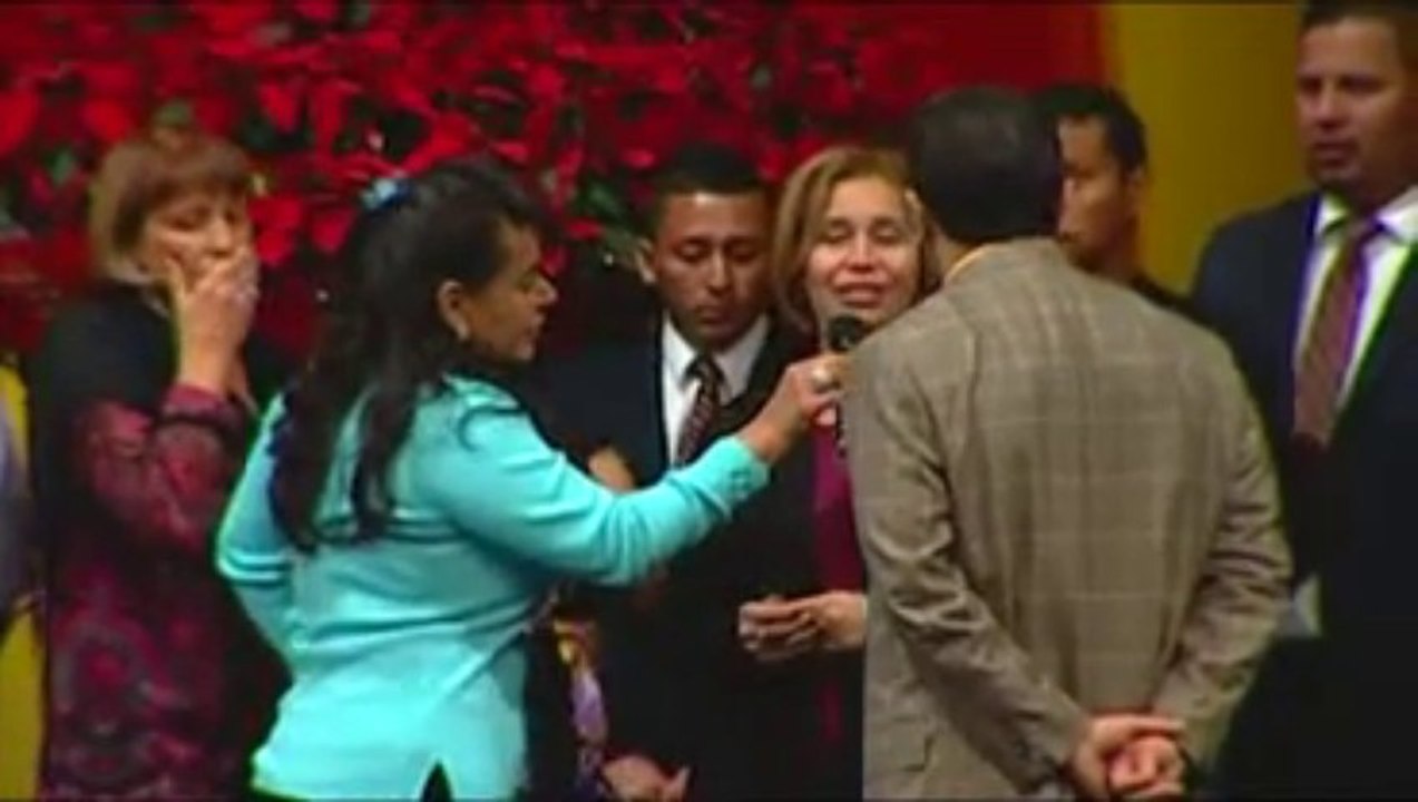 Culto Atormentada Por Espiritus Sexuales