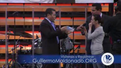 Culto Una Mujer Cancelado Sus Deudas