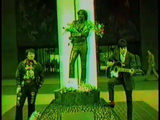 John Lennon Statue -Hollywood Joe - 12-8-82 LA
