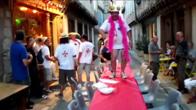 Enterrement vie jeune fille jeune garçon Sandrine et Laurent!