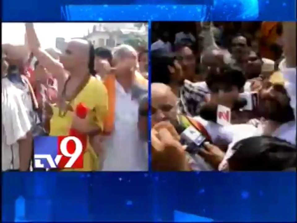 Togadia, Singhal arrested as VHP inaugurates yatra