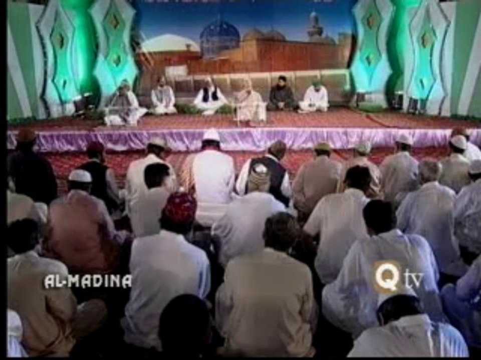 Be'Khud Kiay Daitay Hain Andaaz-e-Hijabana