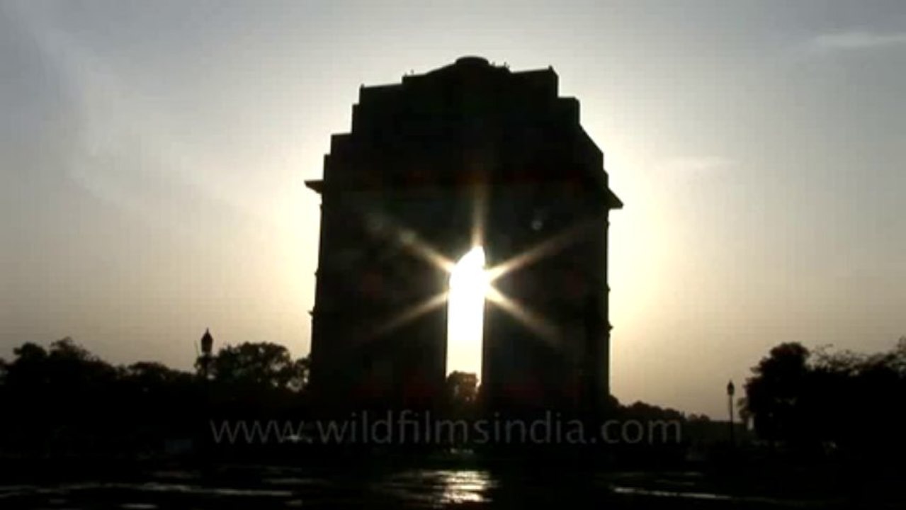 India gate-sun set