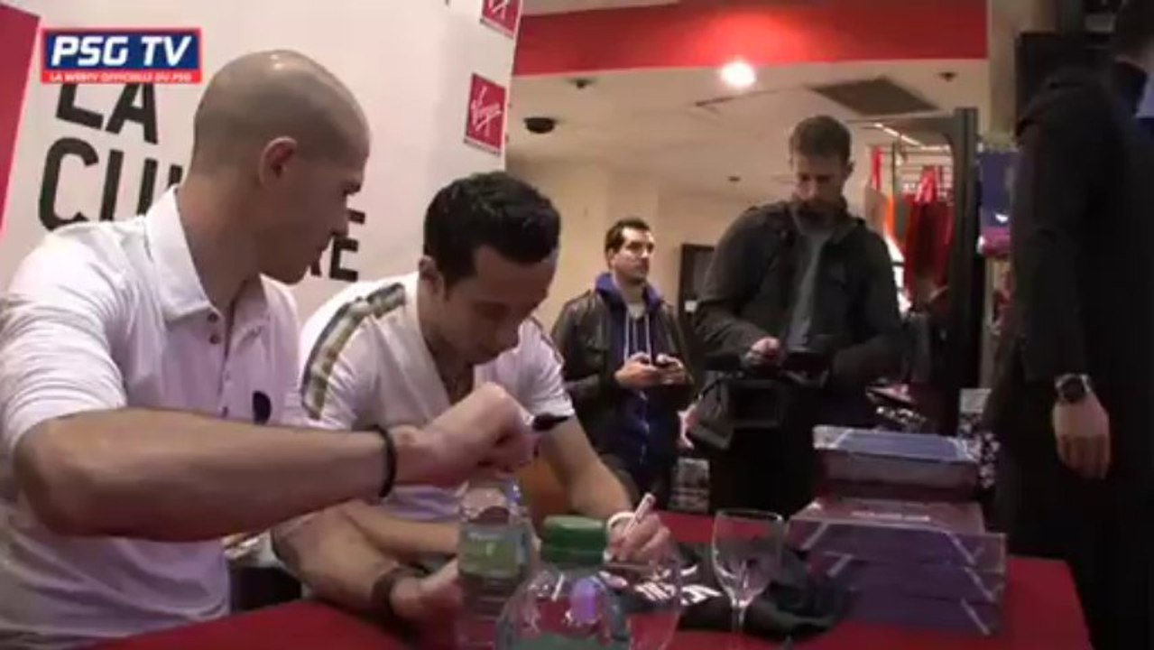 Nene et Jallet dédicacent le Livre Objet