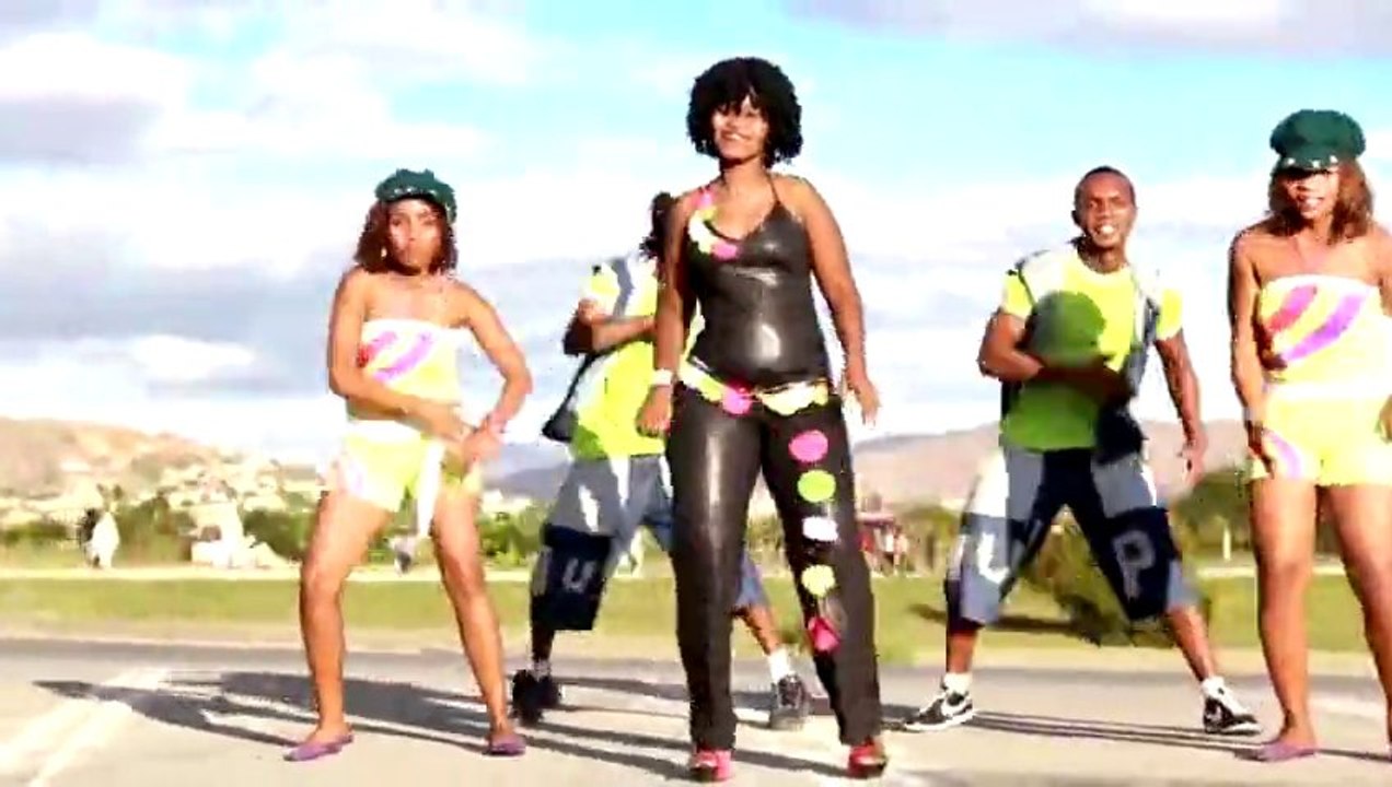 SIMONDA  -  Tia namana   (salegy gasy - malagasy)