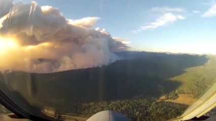 Images du terrible incendie de Los Angeles, Vue d'avion. Terrible mais aussi très beau!