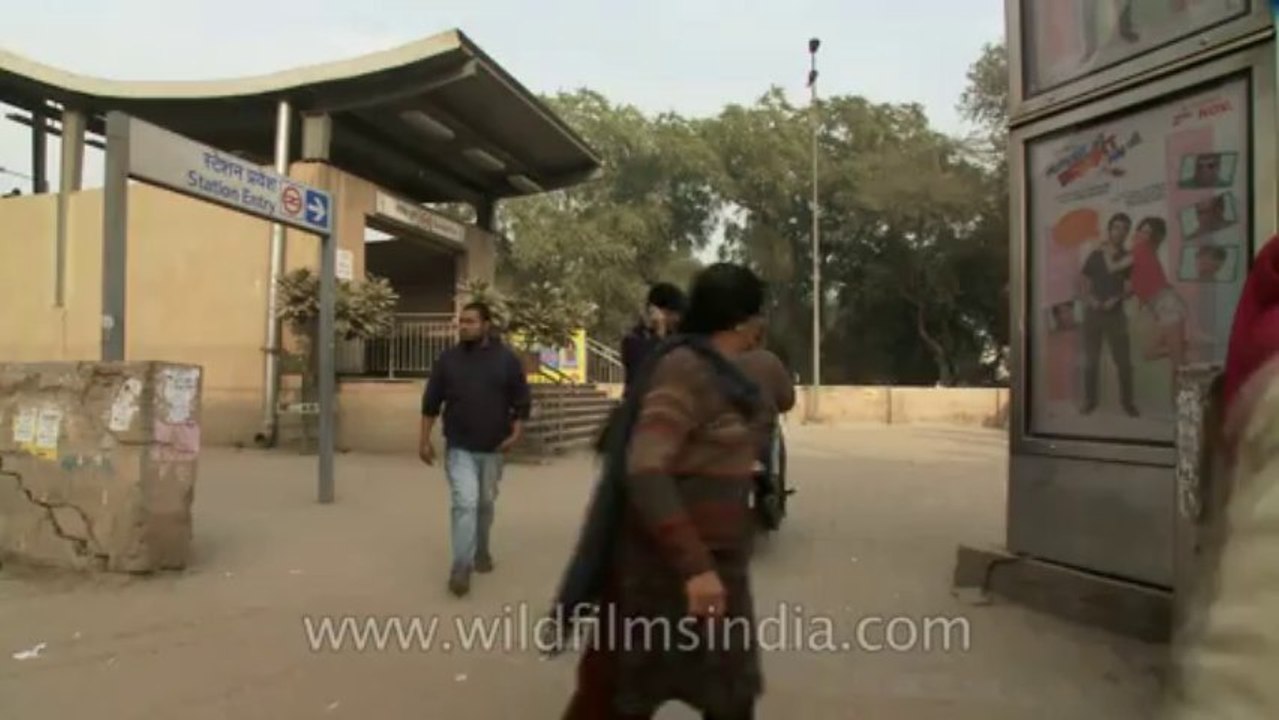 Govindpuri-metro station-traffic-9