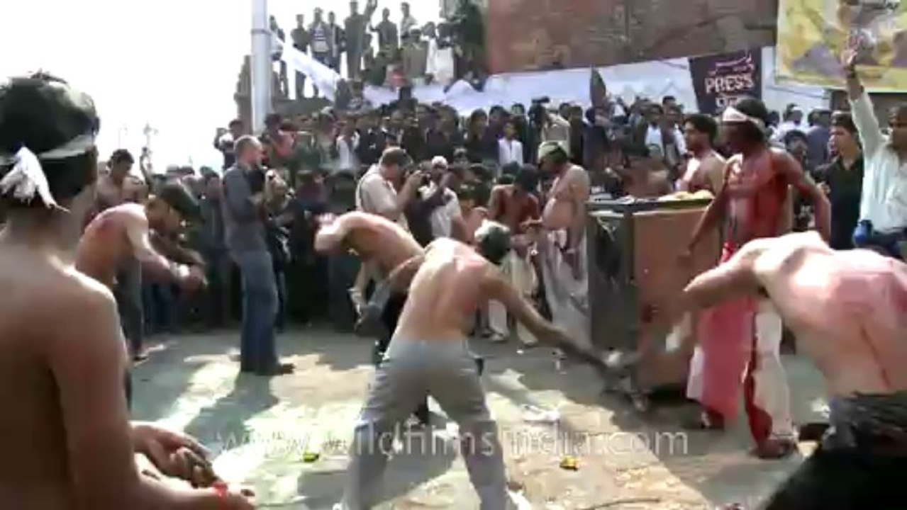 Muharram-Kashamere gate-2012-31
