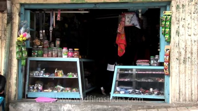 Mussoorie-Dalai lama-Landour bazar-6