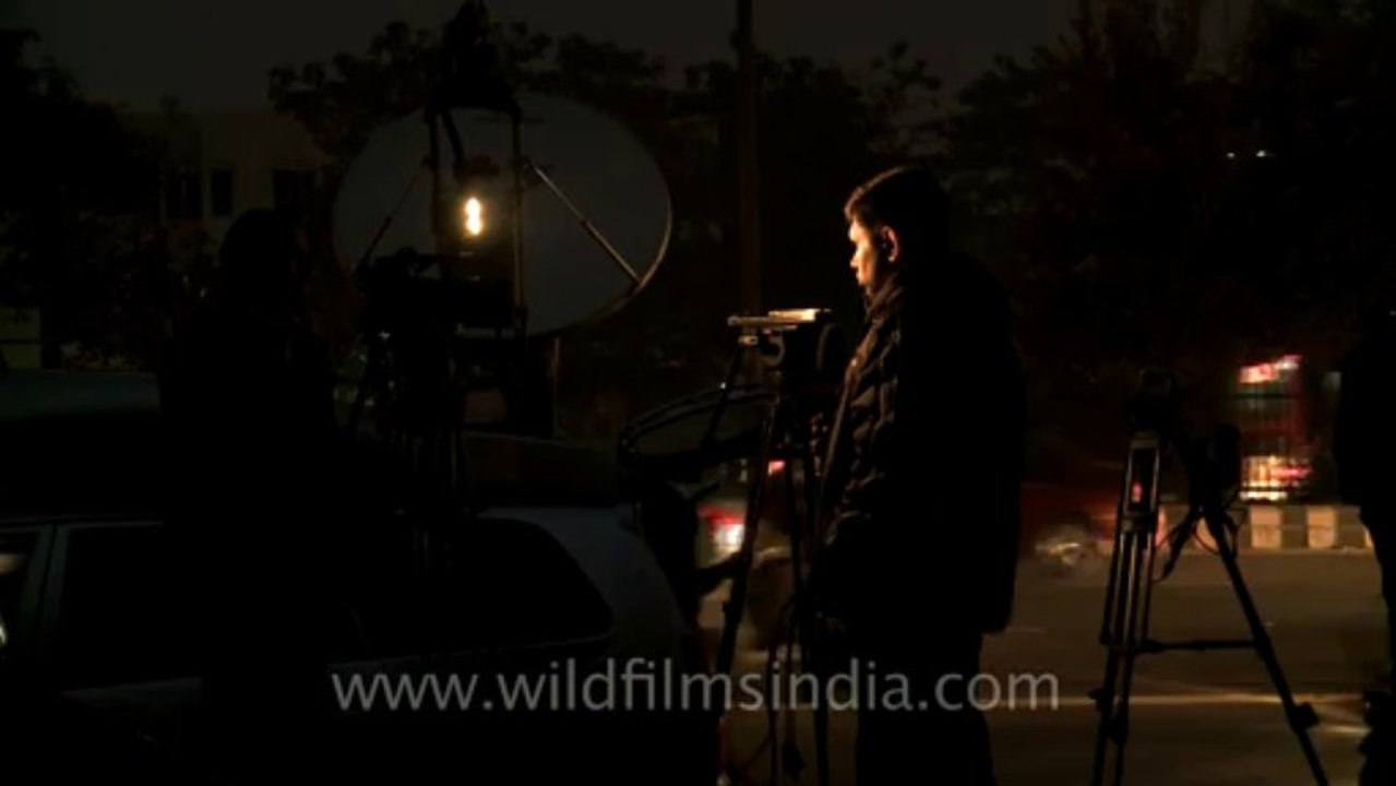 OB vans at Safdarjung-8