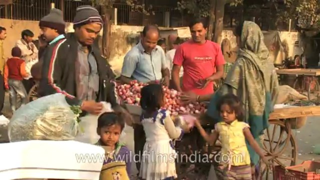 Okhla-metro station-market place-14