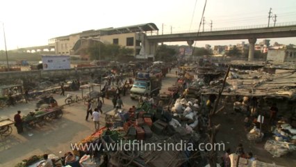 Okhla-metro station-market place-6