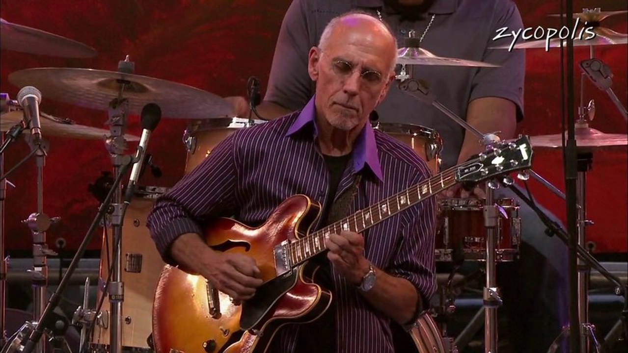Larry Carlton "Minute by minute, Smiles and smiles to go, Gracias & Room 335" - Zycopolis Productions
