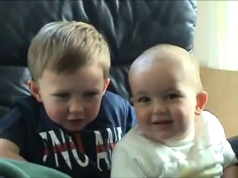 -طرائف اطفال مضحك جدا -