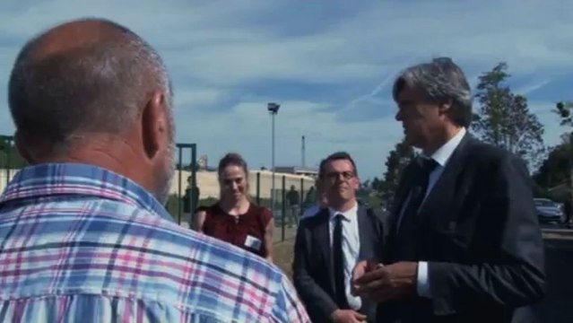 Stéphane Le Foll visite la SPA de Poitiers