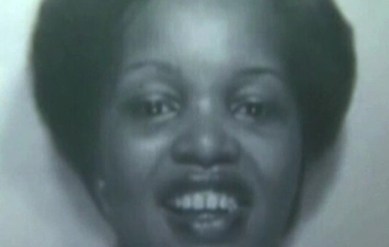 ZAPPING ACTU DU 26/08/2013 - Une femme réapparaît 13 jours après ses obsèques