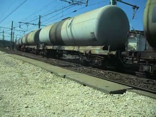 Train hydrocarbures sort du triage de Sibelin (69)