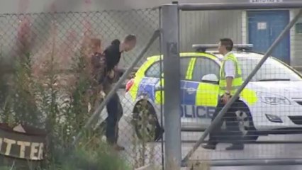 Police arrest anti-cull activist after entering Defra site 26Aug13