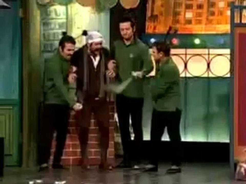 BKM Mutfak - ÇGHB _ Karınca Ve Ağustos Böceği (Kamera Arkası)