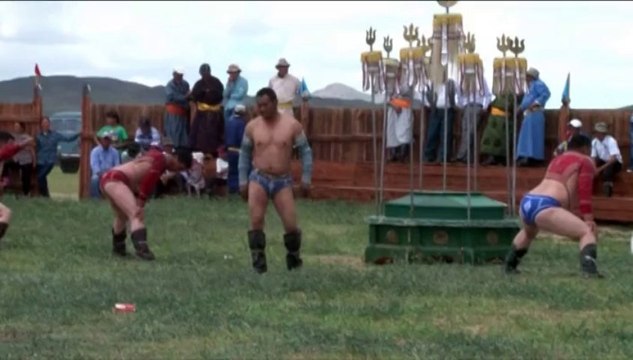 La route de la soie - La Mongolie Fête du Naadam - Lutte mongole- Gilles Cousin