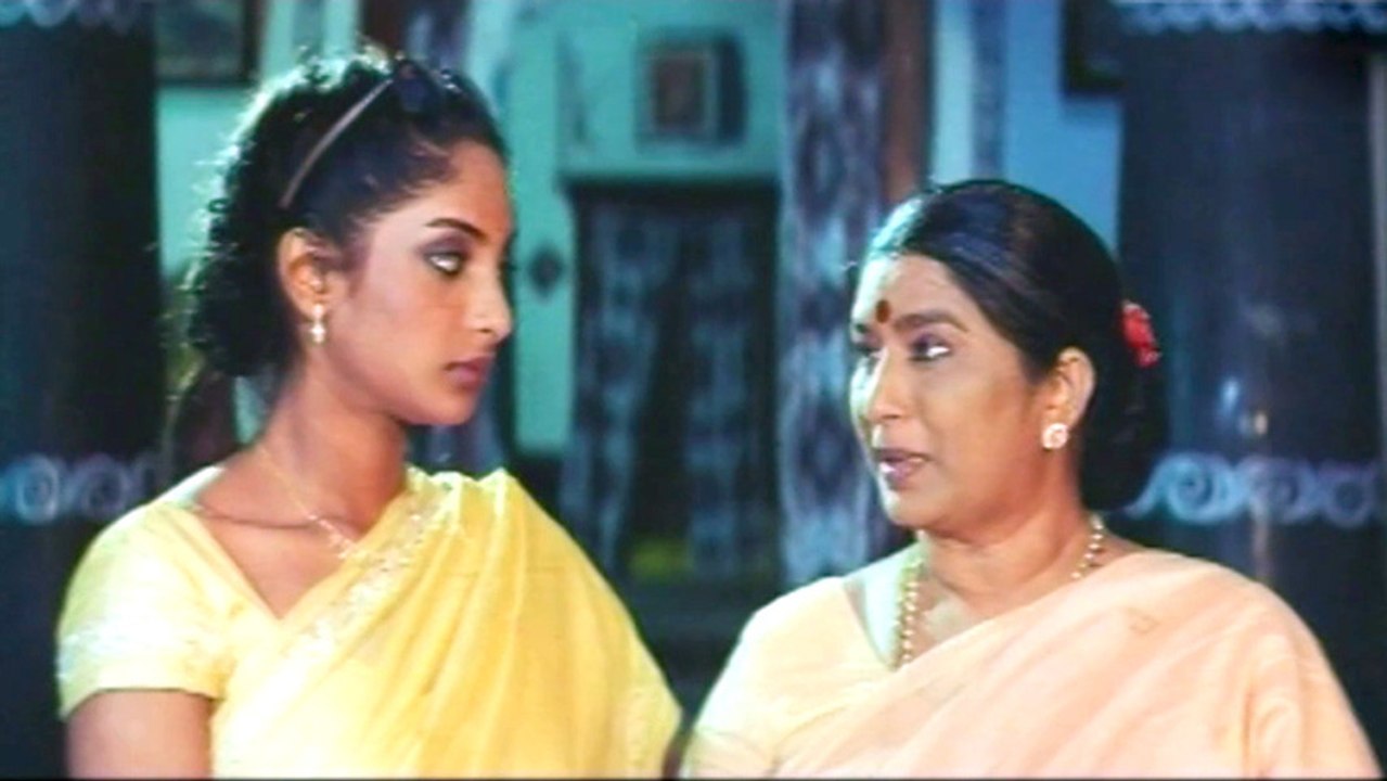 Appudappudu Movie Part 13-14 - Annapurna And Her Family Members Give Send Of To Raja and Shriya Reddy Scene - Raja, Shriya Reddy - HD