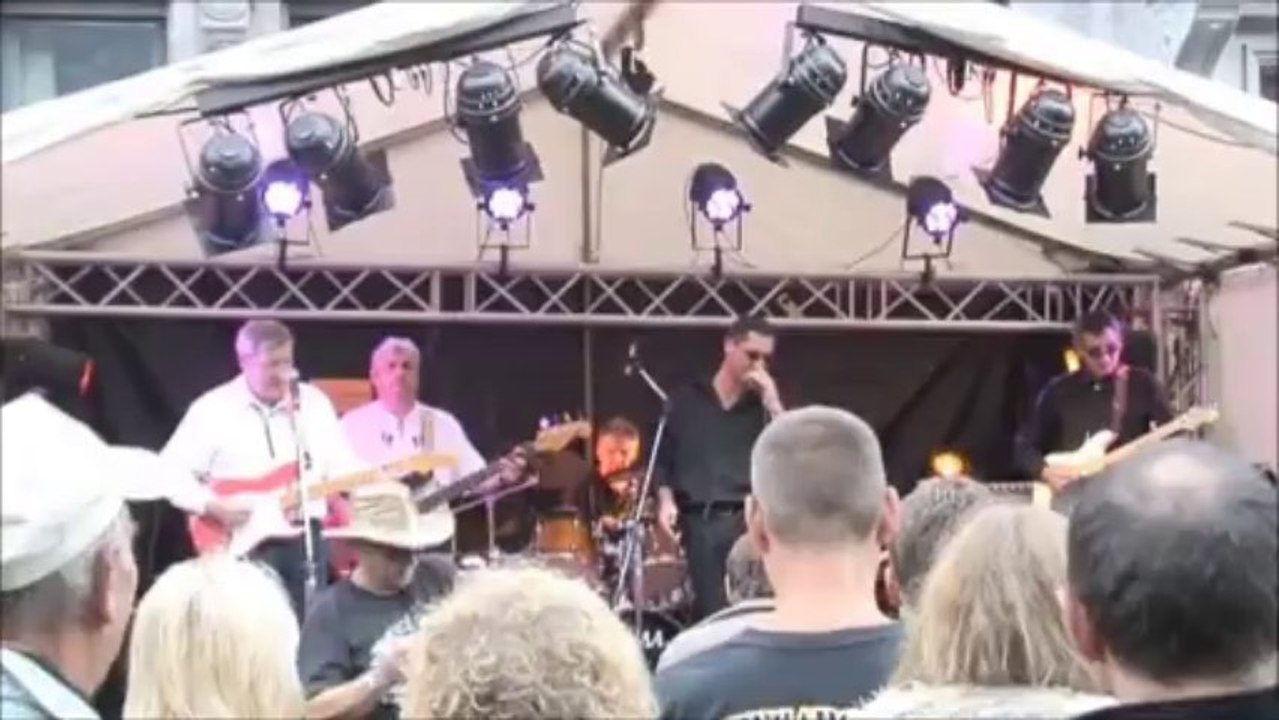 BLUE SHADOWS R&B      ( Acky Breaky    Namur  Live 2012 )