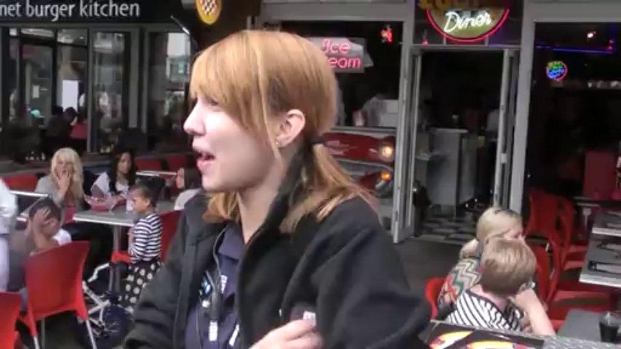 Dr Who locations walking tour of Cardiff(Part 19)