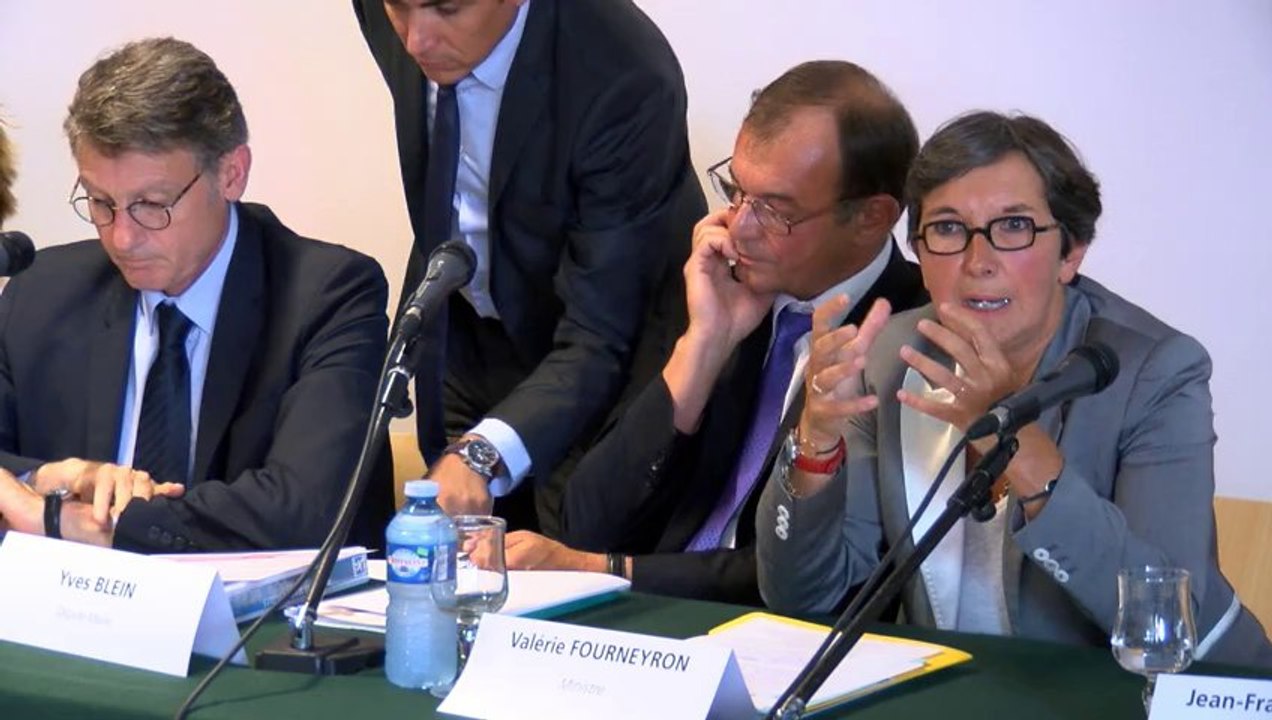 [ARCHIVE] Nouveaux rythmes scolaires et préparation de la rentrée à Feyzin : intervention de Valérie Fourneyron