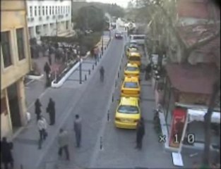 Deprem anı mobese kamerasına böyle yansıdı