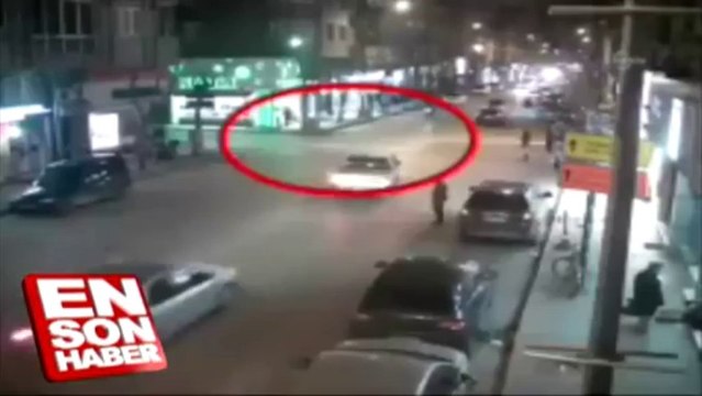 Dikkatsiz sürücülerin kazaları Mobese kamerasına yansıdı