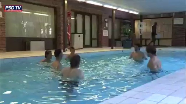 Séance de récupération en piscine