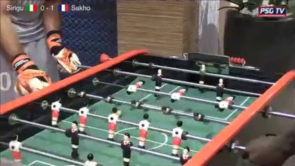 Italie-France : Sirigu vs Sakho au baby-foot