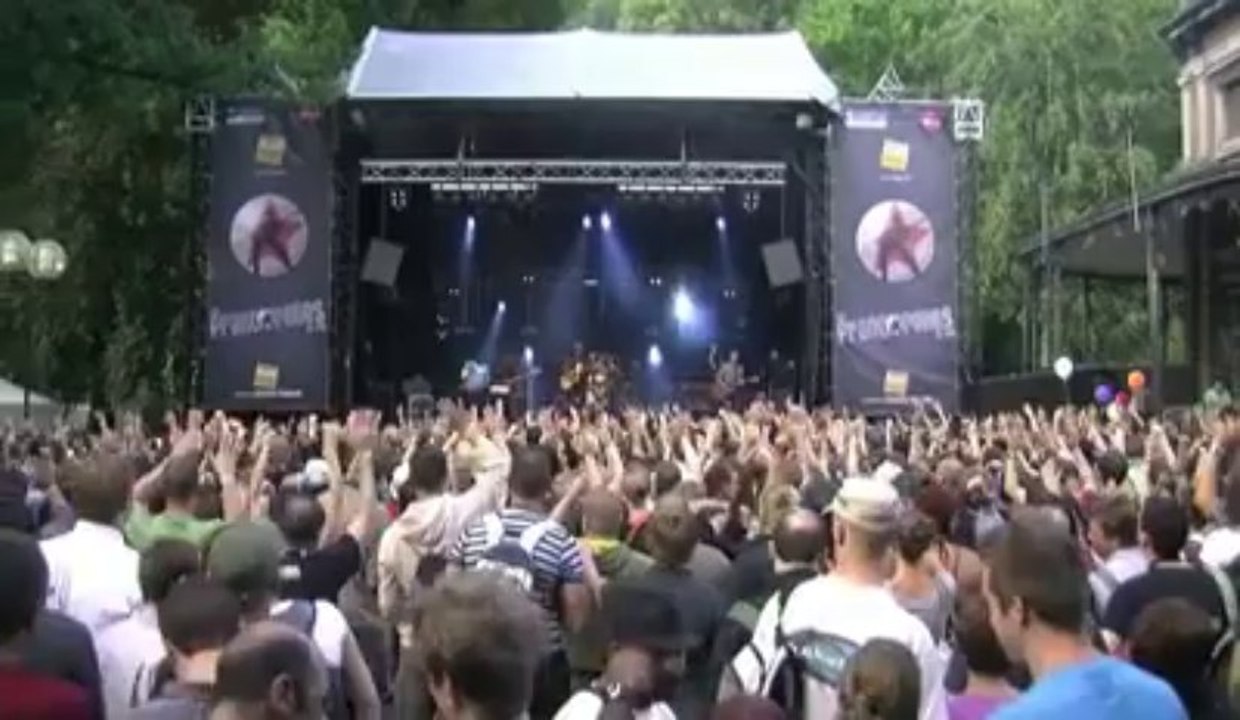 Féfé - Dans ma rue aux Francofolies de Spa