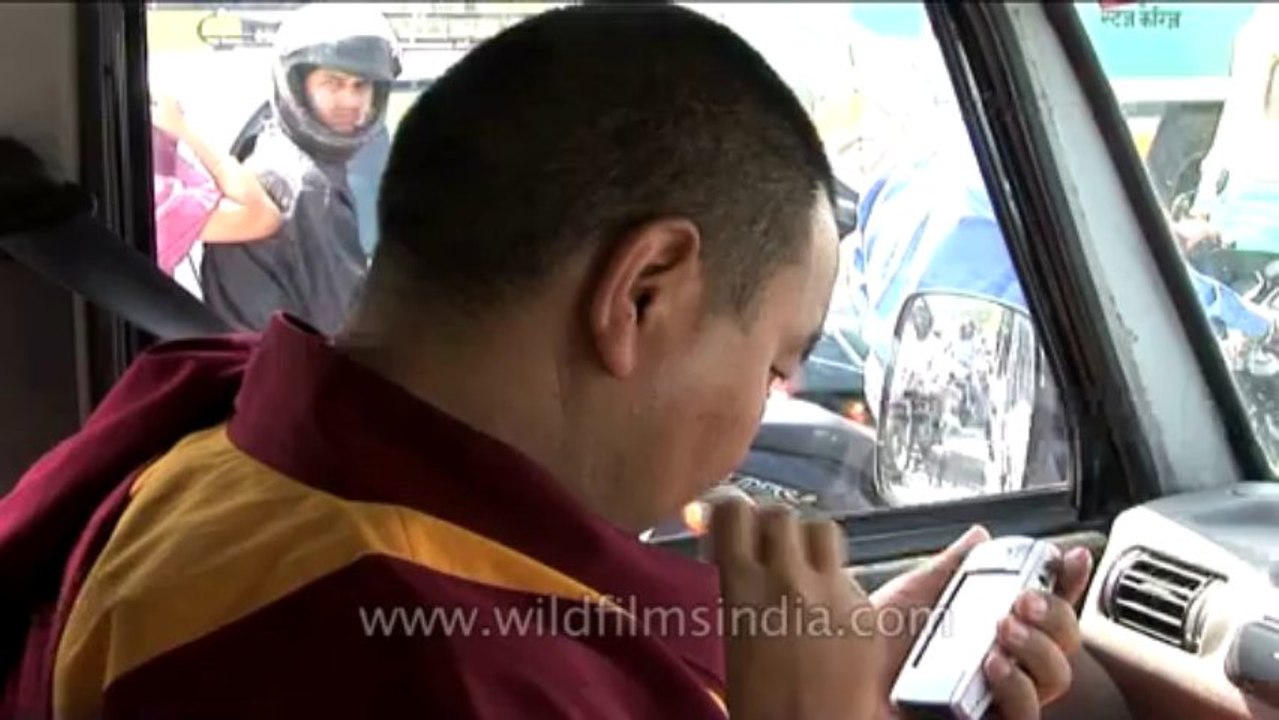 People-High tech lama-DVD-120