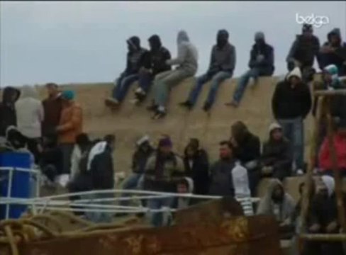 Lampedusa submergée par l'exil des Tunisiens