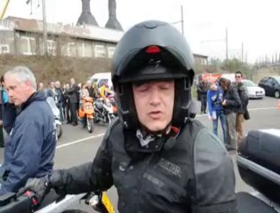 Benoit Lutgen essaye le parcours à moto de sécurité d'Angleur